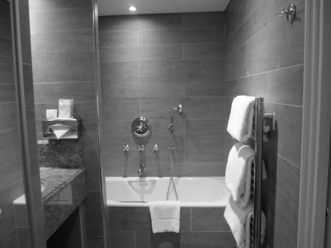 30 idées incroyables de salle de bain gris et blanc