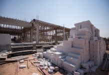 Les matériaux incontournables pour construire une maison moderne durable